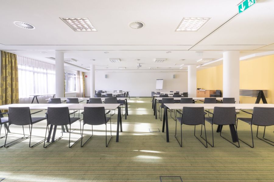 Seminarbestuhlung Konferenz Hotel Leonhard